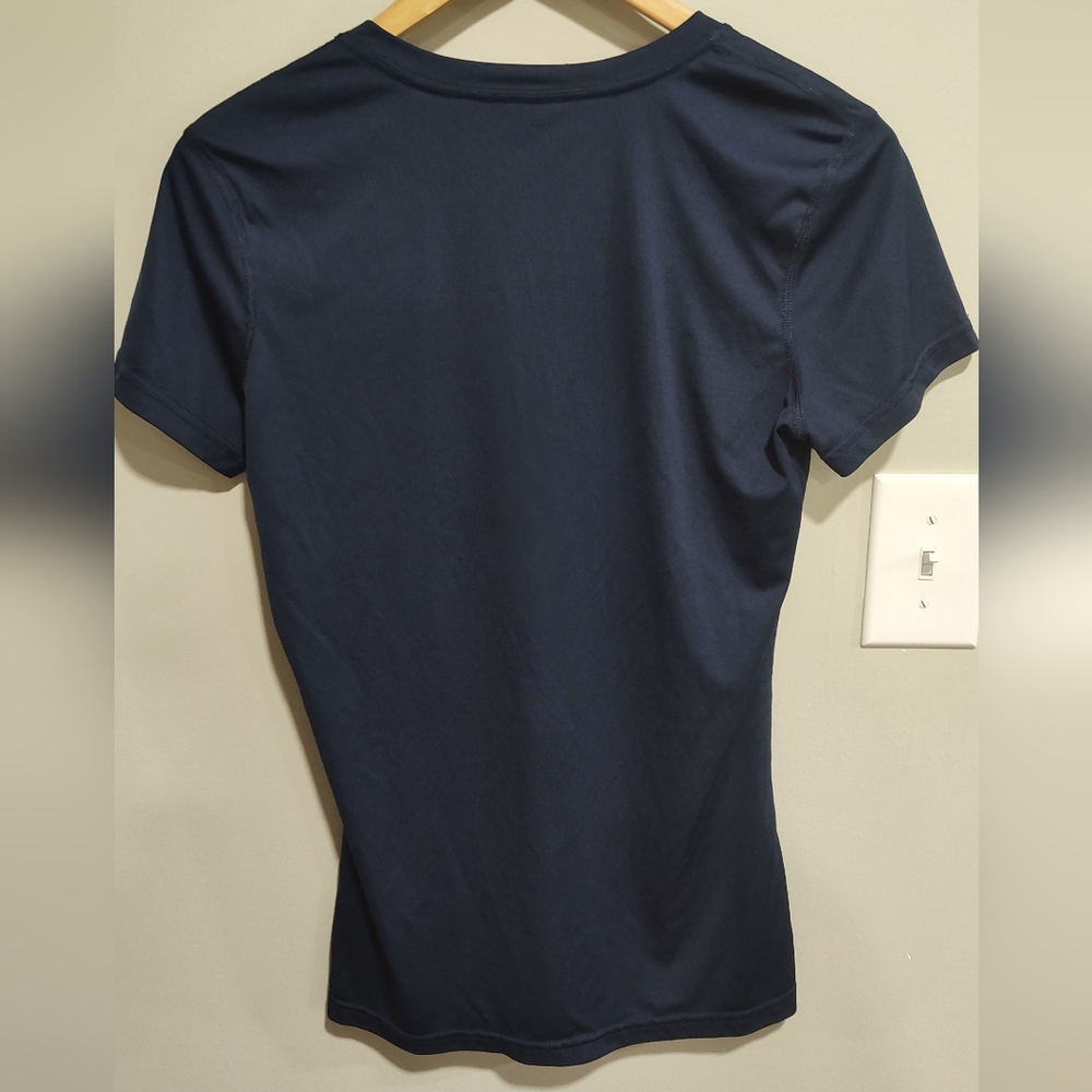 Nike Dri-Fit V-Neck T Shirt, Women's Size Medium, Navy Blue, Gym Run Exercise - Picture 4 of 7